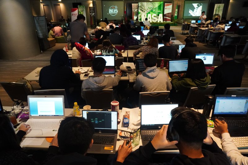 Pinoy developers gather together to address real-world problems on Earth and space using NASA's free and open source data