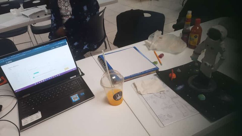 Enjoyng the first night at our hacktoon