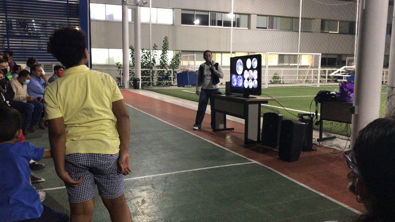 Time to look at the sky, after this little presentation we are going to see the moon and the planets, We can't wait for it