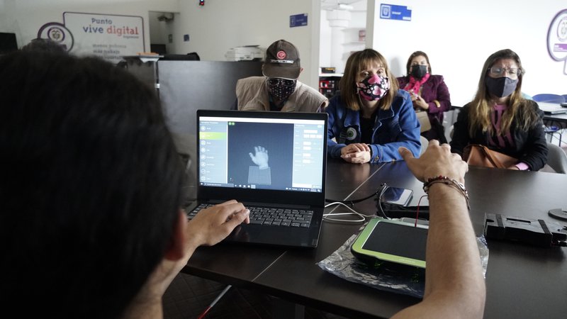 test with blind people 