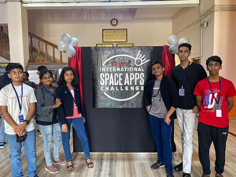 We are at the venue... Exploring the challenge together :)