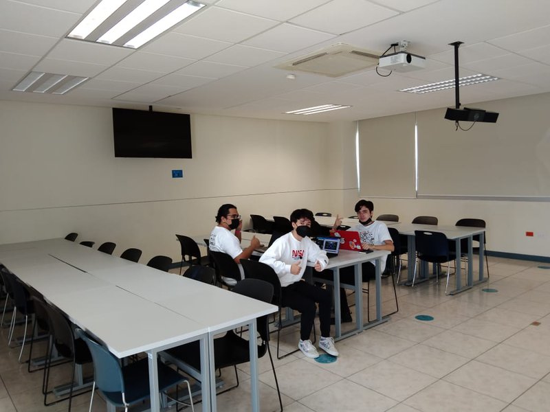 A whole room for only us, Wow