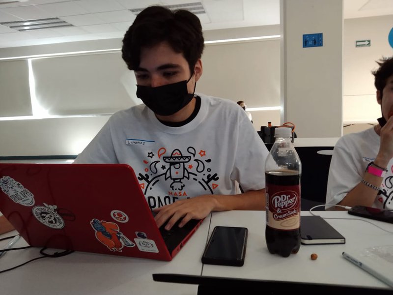 Chilling while Working with Momaco (Limones)